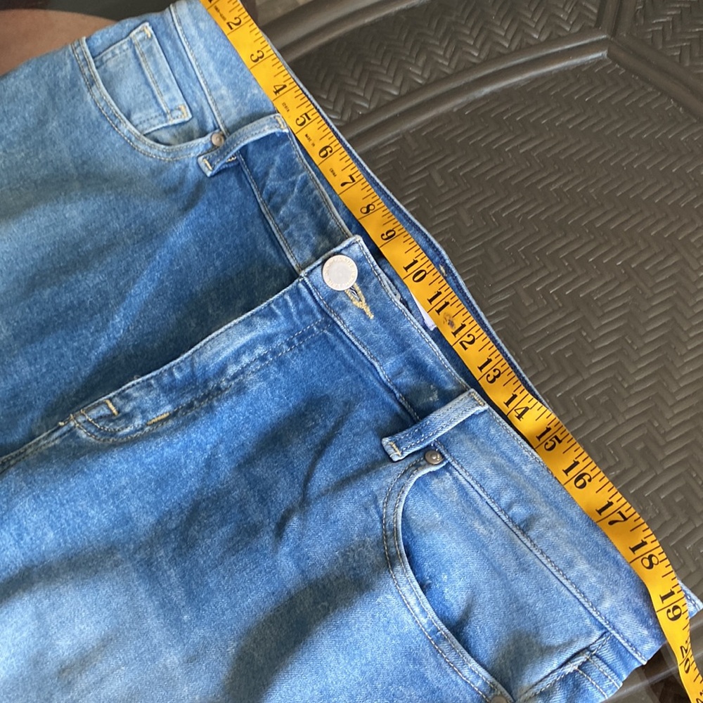 Capris - Picture 4 of 6